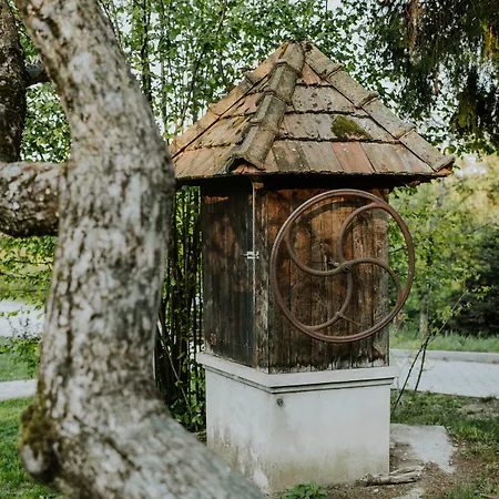 Kosbor Panzio Magyarszombatfa