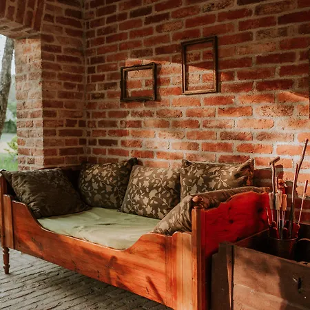 Kosbor Panzio Bed & Breakfast