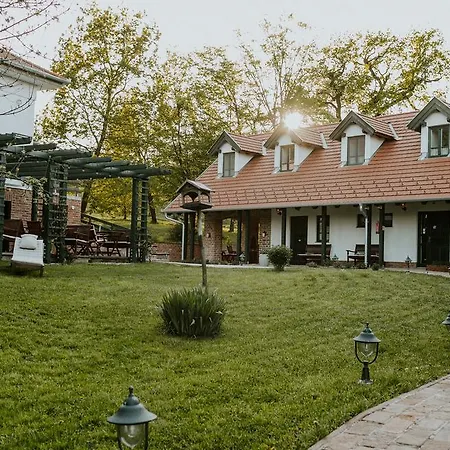 Kosbor Panzio Magyarszombatfa