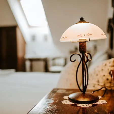 Bed & Breakfast Kosbor Panzio Magyarszombatfa