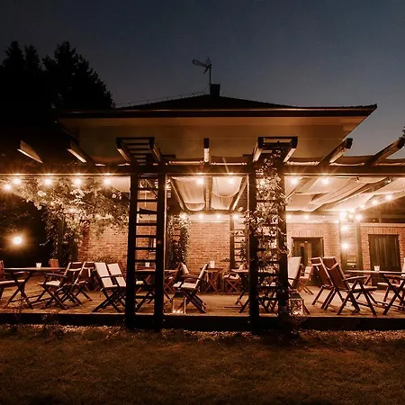 Bed & Breakfast Kosbor Panzio 3*