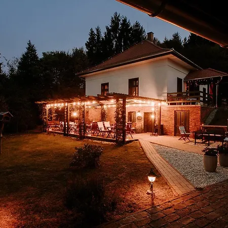 Bed & Breakfast Kosbor Panzio