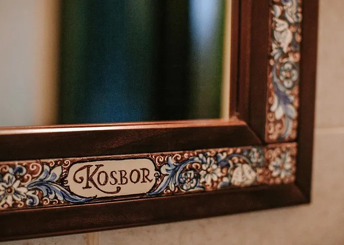 فندق مبيت وإفطار Kosbor Panzio 4*